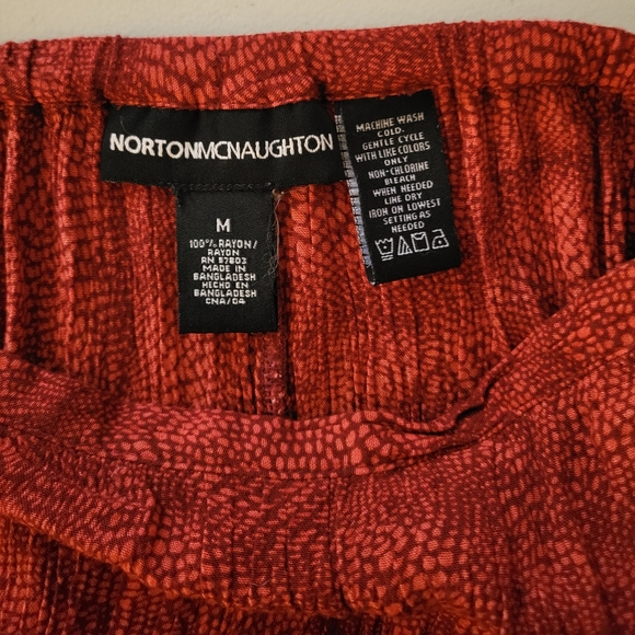 Mid Length Swing Skirt, Exotic Print, Size M - Picture 2 of 4